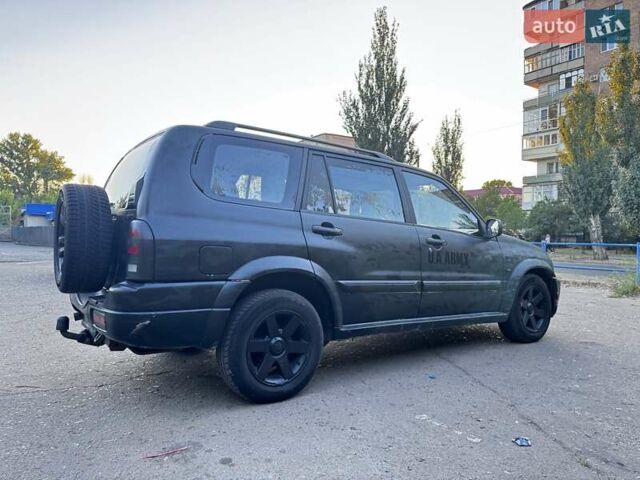 Зелений Сузукі Grand Vitara XL7, об'ємом двигуна 2 л та пробігом 310 тис. км за 4326 $, фото 2 на Automoto.ua