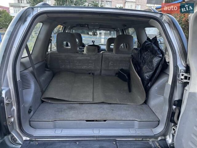 Зелений Сузукі Grand Vitara XL7, об'ємом двигуна 2 л та пробігом 310 тис. км за 4326 $, фото 5 на Automoto.ua