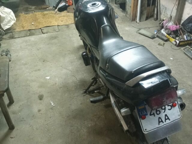 Сузуки GS 500, объемом двигателя 0.5 л и пробегом 0 тыс. км за 1300 $, фото 3 на Automoto.ua