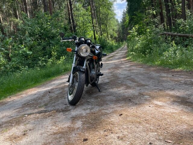 Сузуки GS 500, объемом двигателя 0.5 л и пробегом 0 тыс. км за 2000 $, фото 1 на Automoto.ua