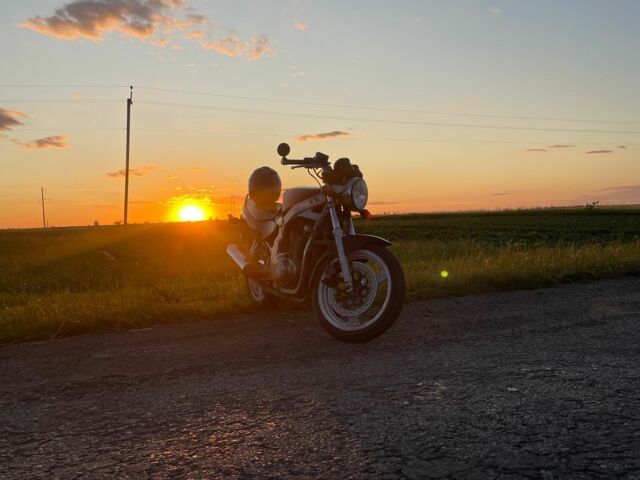 Сузуки GS 500, объемом двигателя 0.5 л и пробегом 0 тыс. км за 2000 $, фото 4 на Automoto.ua