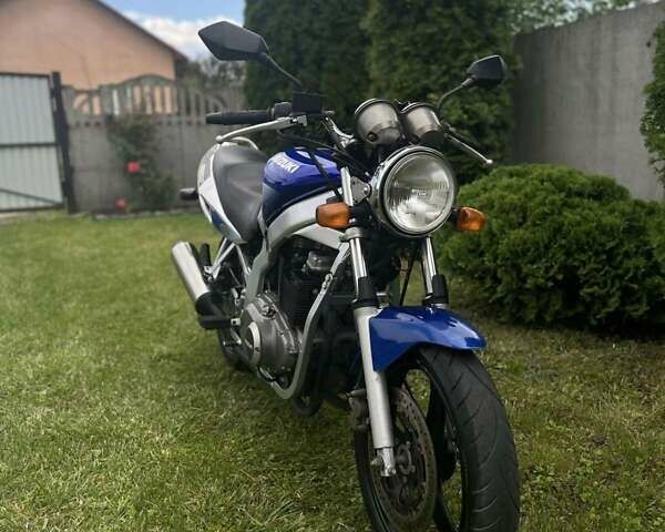 Серый Сузуки GS 500, объемом двигателя 0 л и пробегом 3 тыс. км за 2450 $, фото 1 на Automoto.ua