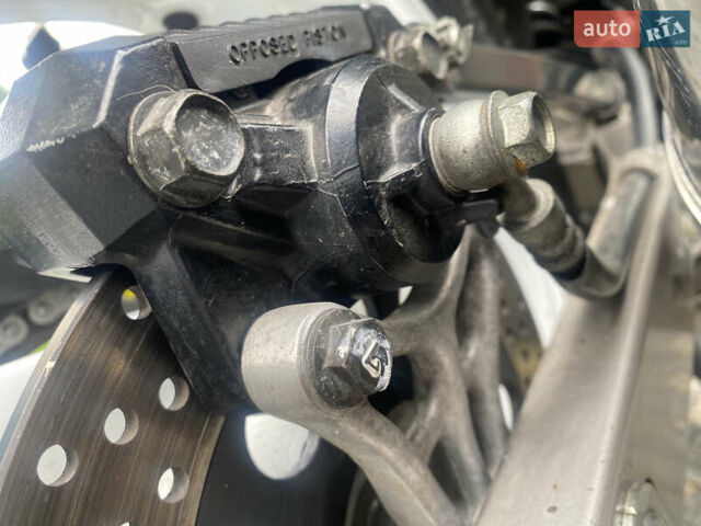 Черный Сузуки GS 500E, объемом двигателя 0 л и пробегом 27 тыс. км за 2499 $, фото 9 на Automoto.ua