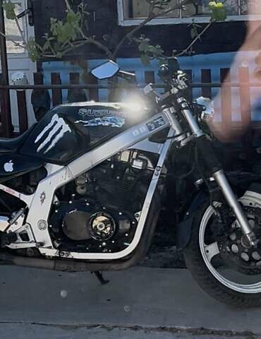 Чорний Сузукі GS 500E, об'ємом двигуна 0.5 л та пробігом 13 тис. км за 850 $, фото 1 на Automoto.ua