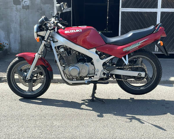 Красный Сузуки GS 500E, объемом двигателя 0 л и пробегом 40 тыс. км за 2650 $, фото 2 на Automoto.ua