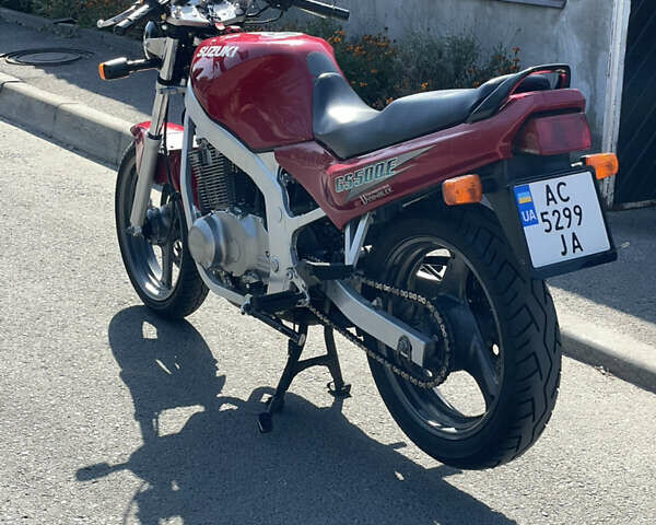 Красный Сузуки GS 500E, объемом двигателя 0 л и пробегом 40 тыс. км за 2650 $, фото 3 на Automoto.ua