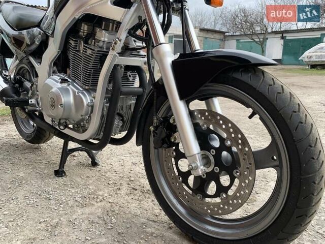 Сузуки GS 500E, объемом двигателя 0.5 л и пробегом 14 тыс. км за 2650 $, фото 7 на Automoto.ua