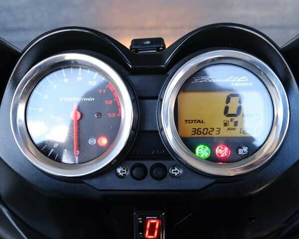 Чорний Сузукі GSF 1200S Bandit, об'ємом двигуна 1.2 л та пробігом 36 тис. км за 5500 $, фото 3 на Automoto.ua