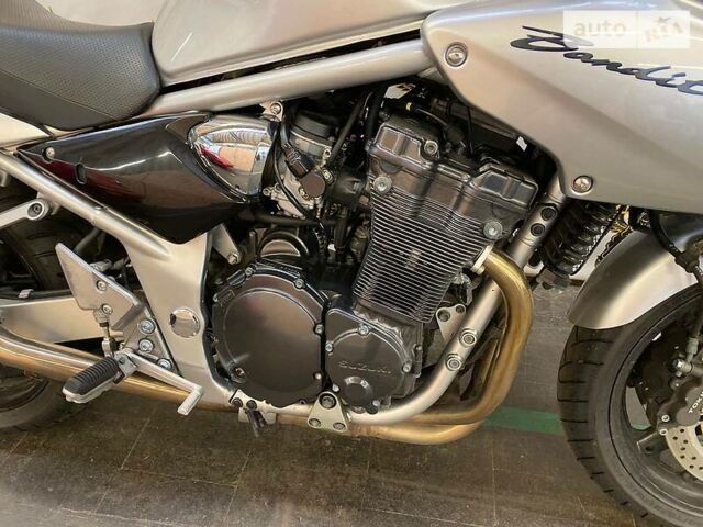 Серый Сузуки GSF 1200S Bandit, объемом двигателя 0 л и пробегом 19 тыс. км за 4500 $, фото 4 на Automoto.ua