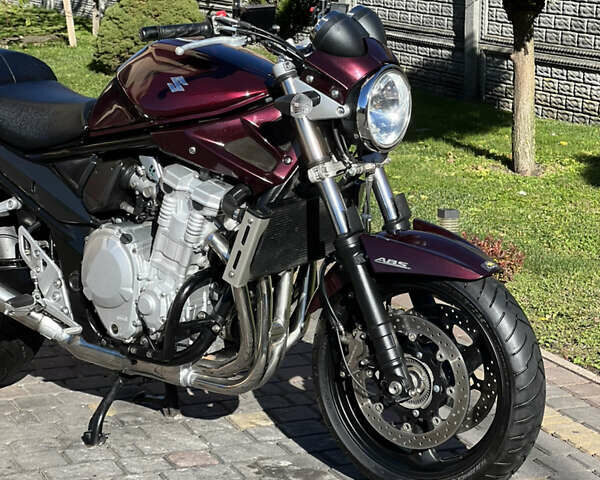 Красный Сузуки GSF 1250, объемом двигателя 1.25 л и пробегом 37 тыс. км за 5600 $, фото 2 на Automoto.ua