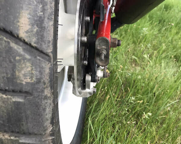 Красный Сузуки GSF 400 Bandit, объемом двигателя 0.4 л и пробегом 63 тыс. км за 2400 $, фото 3 на Automoto.ua