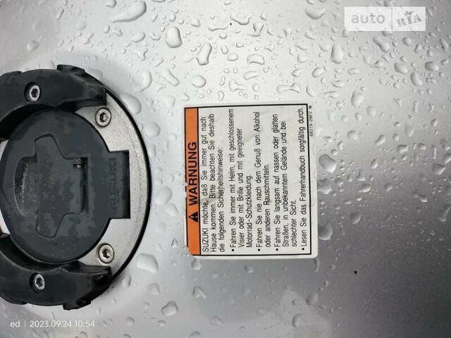 Серый Сузуки GSF 600 Bandit S, объемом двигателя 0.6 л и пробегом 35 тыс. км за 3800 $, фото 12 на Automoto.ua