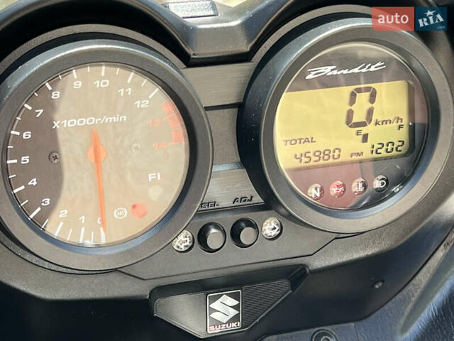 Черный Сузуки GSF 650 Bandit, объемом двигателя 0.65 л и пробегом 45 тыс. км за 5200 $, фото 1 на Automoto.ua