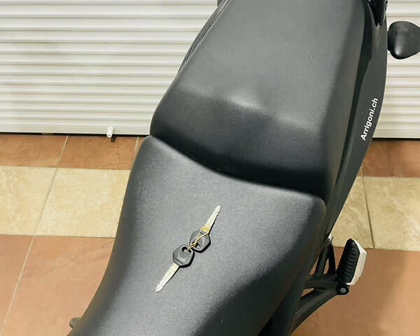 Черный Сузуки GSF 650 Bandit, объемом двигателя 0.65 л и пробегом 17 тыс. км за 7200 $, фото 19 на Automoto.ua