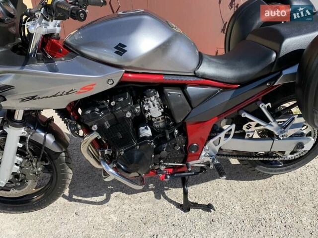 Сузукі GSF 650 Bandit, об'ємом двигуна 0.65 л та пробігом 31 тис. км за 4550 $, фото 11 на Automoto.ua