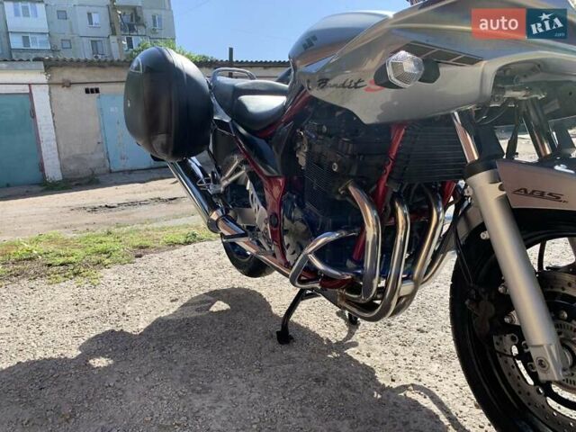 Сузукі GSF 650 Bandit, об'ємом двигуна 0.65 л та пробігом 31 тис. км за 4550 $, фото 8 на Automoto.ua