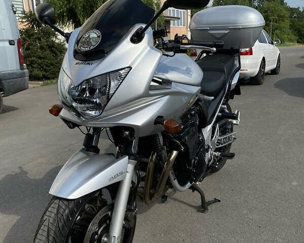 Сузуки GSF 650 Bandit, объемом двигателя 0 л и пробегом 3 тыс. км за 4250 $, фото 2 на Automoto.ua