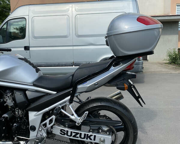 Сузуки GSF 650 Bandit, объемом двигателя 0 л и пробегом 3 тыс. км за 4250 $, фото 4 на Automoto.ua