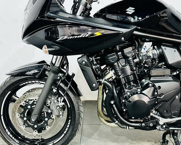 Сузуки GSF 650 Bandit, объемом двигателя 0.65 л и пробегом 15 тыс. км за 6300 $, фото 3 на Automoto.ua