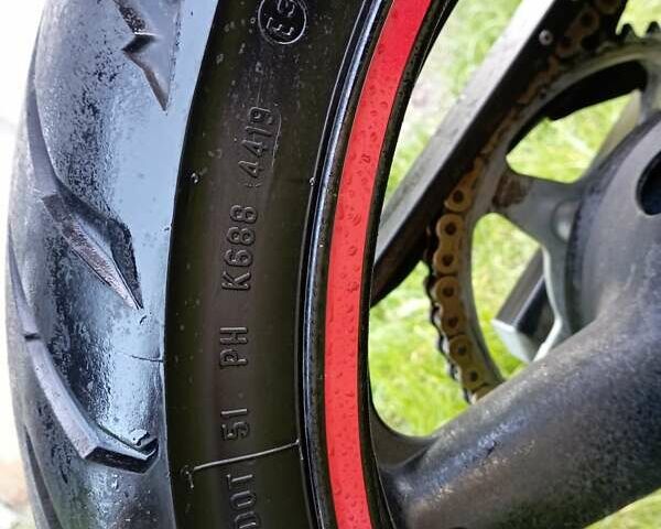 Сузуки GSF 650 Bandit 2010 в Львове на Automoto.ua Серый Сузуки GSF 650 Bandit, объемом двигателя 0.65 л и пробегом 66 тыс. км за 3699 $, фото 8 на Automoto.ua