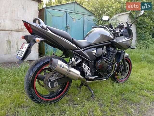 Сузуки GSF 650 Bandit 2010 в Львове на Automoto.ua Серый Сузуки GSF 650 Bandit, объемом двигателя 0.65 л и пробегом 66 тыс. км за 3699 $, фото 3 на Automoto.ua