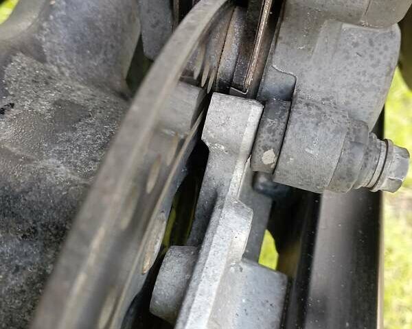 Сузуки GSF 650 Bandit 2010 в Львове на Automoto.ua Серый Сузуки GSF 650 Bandit, объемом двигателя 0.65 л и пробегом 66 тыс. км за 3699 $, фото 11 на Automoto.ua