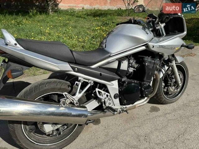 Серый Сузуки GSF 650 Bandit, объемом двигателя 0.66 л и пробегом 41 тыс. км за 3999 $, фото 7 на Automoto.ua