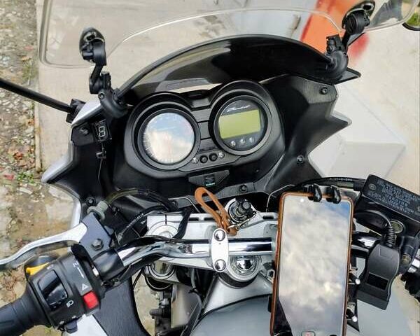 Сірий Сузукі GSF 650 Bandit, об'ємом двигуна 0.65 л та пробігом 31 тис. км за 4250 $, фото 3 на Automoto.ua