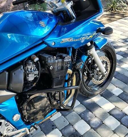 Синий Сузуки GSF 650 Bandit, объемом двигателя 0.66 л и пробегом 111 тыс. км за 3600 $, фото 4 на Automoto.ua