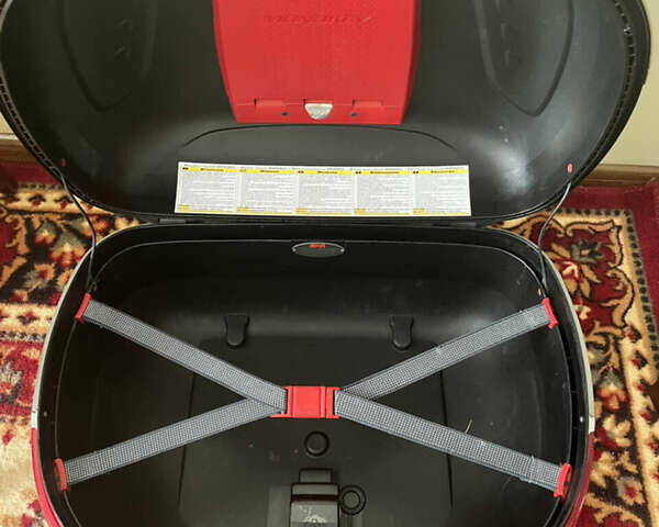 Синий Сузуки GSF 650 Bandit, объемом двигателя 0.66 л и пробегом 50 тыс. км за 5600 $, фото 9 на Automoto.ua