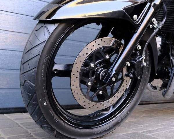 Чорний Сузукі GSR 250, об'ємом двигуна 0.25 л та пробігом 13 тис. км за 2900 $, фото 9 на Automoto.ua