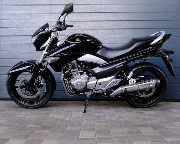 Чорний Сузукі GSR 250, об'ємом двигуна 0.25 л та пробігом 13 тис. км за 2900 $, фото 5 на Automoto.ua