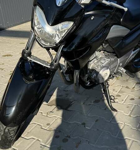 Чорний Сузукі GSR 250, об'ємом двигуна 0.25 л та пробігом 33 тис. км за 1500 $, фото 6 на Automoto.ua
