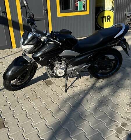 Чорний Сузукі GSR 250, об'ємом двигуна 0.25 л та пробігом 33 тис. км за 1500 $, фото 1 на Automoto.ua