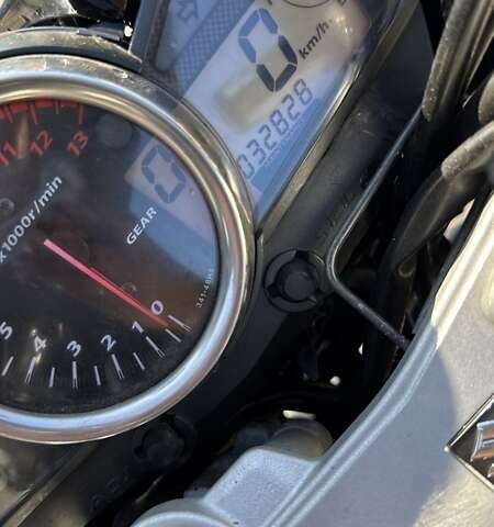 Чорний Сузукі GSR 250, об'ємом двигуна 0.25 л та пробігом 33 тис. км за 1500 $, фото 7 на Automoto.ua