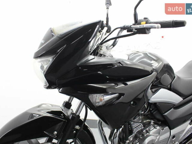 Черный Сузуки GSR 250, объемом двигателя 0.25 л и пробегом 35 тыс. км за 2600 $, фото 9 на Automoto.ua