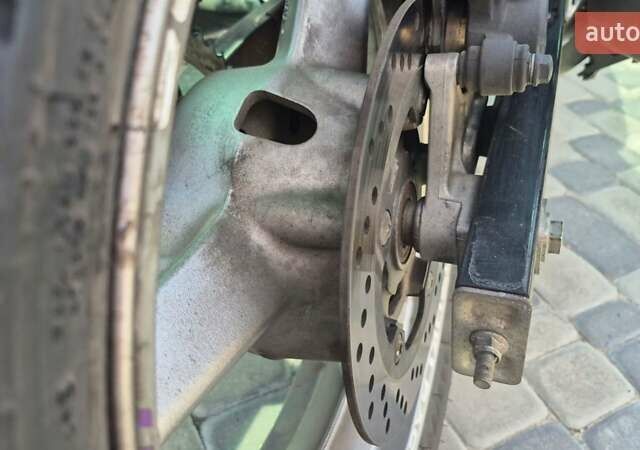 Черный Сузуки GSR 250, объемом двигателя 0.25 л и пробегом 18 тыс. км за 2900 $, фото 11 на Automoto.ua