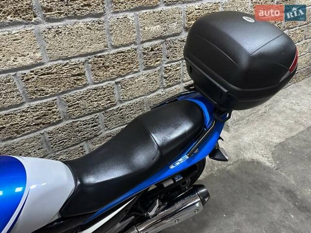 Сузукі GSR 250, об'ємом двигуна 0.25 л та пробігом 19 тис. км за 2500 $, фото 13 на Automoto.ua
