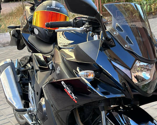 Сузуки GSR 250, объемом двигателя 0 л и пробегом 8 тыс. км за 4800 $, фото 2 на Automoto.ua