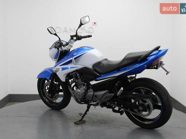 Синий Сузуки GSR 250, объемом двигателя 0.25 л и пробегом 38 тыс. км за 2300 $, фото 5 на Automoto.ua