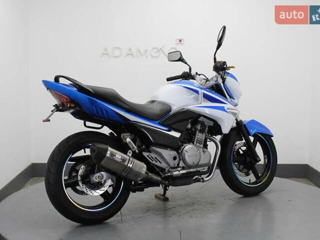 Синий Сузуки GSR 250, объемом двигателя 0.25 л и пробегом 38 тыс. км за 2300 $, фото 4 на Automoto.ua