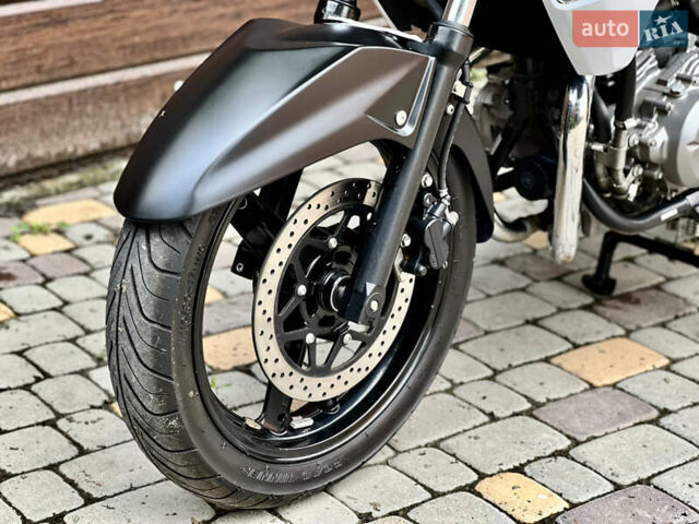 Синій Сузукі GSR 250, об'ємом двигуна 0.25 л та пробігом 33 тис. км за 2500 $, фото 27 на Automoto.ua