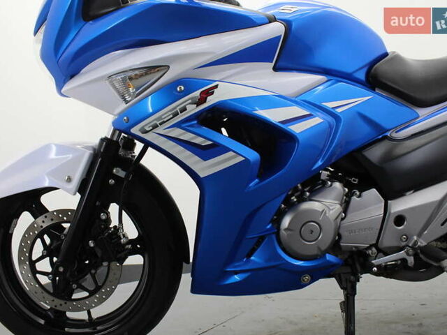 Синий Сузуки GSR 250, объемом двигателя 0.25 л и пробегом 9 тыс. км за 3300 $, фото 11 на Automoto.ua