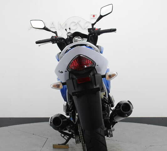 Синий Сузуки GSR 250, объемом двигателя 0.25 л и пробегом 9 тыс. км за 3300 $, фото 7 на Automoto.ua
