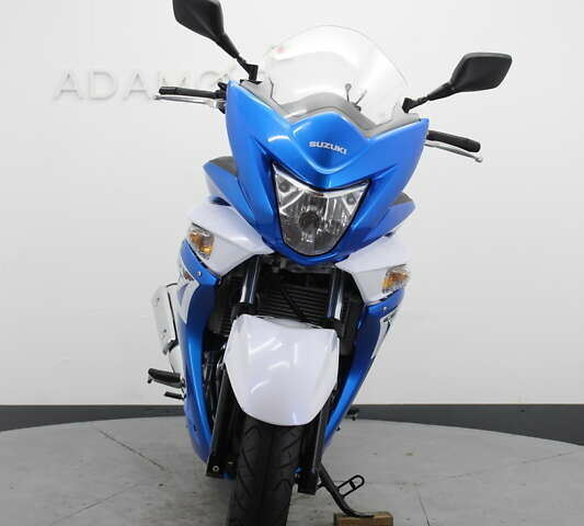 Синий Сузуки GSR 250, объемом двигателя 0.25 л и пробегом 9 тыс. км за 3300 $, фото 6 на Automoto.ua