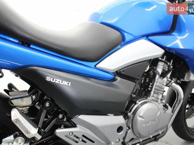 Синий Сузуки GSR 250, объемом двигателя 0.25 л и пробегом 11 тыс. км за 2900 $, фото 15 на Automoto.ua
