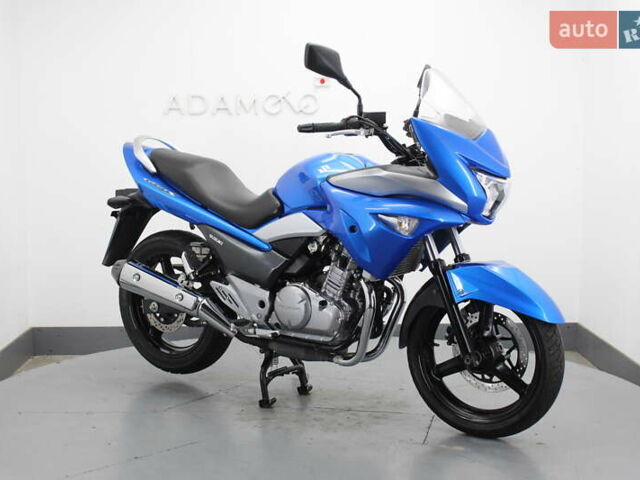 Синий Сузуки GSR 250, объемом двигателя 0.25 л и пробегом 11 тыс. км за 2900 $, фото 2 на Automoto.ua