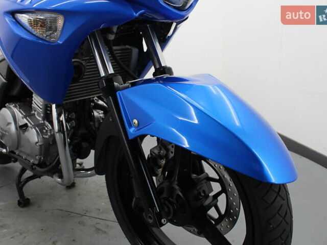 Синий Сузуки GSR 250, объемом двигателя 0.25 л и пробегом 11 тыс. км за 2900 $, фото 10 на Automoto.ua