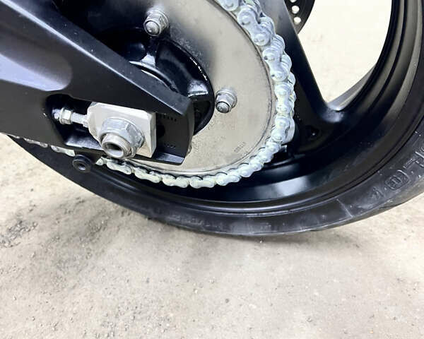 Сузуки GSR 400 2014 в Житомире на Automoto.ua Белый Сузуки GSR 400, объемом двигателя 0.4 л и пробегом 12 тыс. км за 4500 $, фото 7 на Automoto.ua