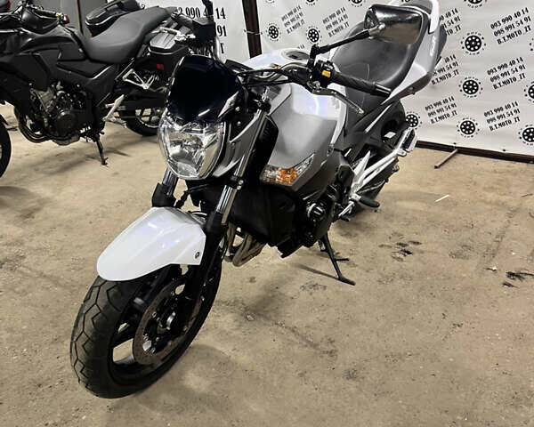 Сузуки GSR 400 2014 в Житомире на Automoto.ua Белый Сузуки GSR 400, объемом двигателя 0.4 л и пробегом 12 тыс. км за 4500 $, фото 9 на Automoto.ua
